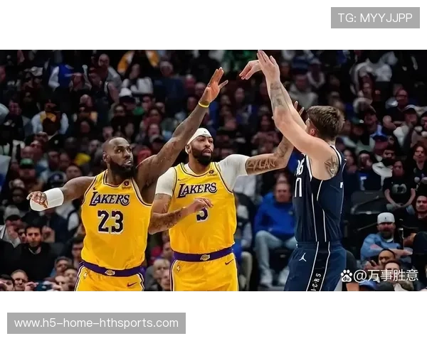 湖人防守新战术见效,球队失分显著下降 湖人防守新战术见效,球队失分显著下降