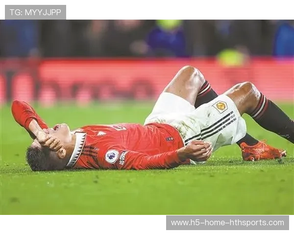 世界杯冠军中卫疑似重伤，球队未来亮红灯