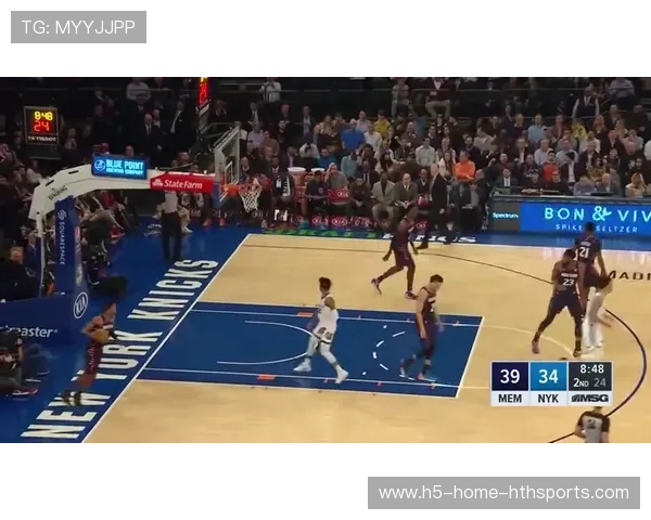 拜仁中路传导不断吸引防守注意力 拜仁中路传导不断吸引防守注意力