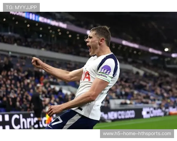 维拉“追哈兰德式门前铁拳”：燃情绿茵的终极硬汉表现