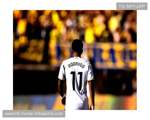 极致射门的启示：皇马罗德里戈禁区上方推射皮球旋入死角的力量