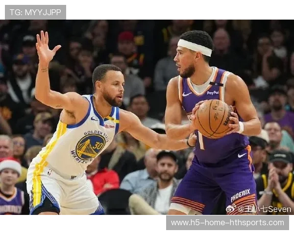 勇士力克太阳，库里28分成关键人物，勇士 库里