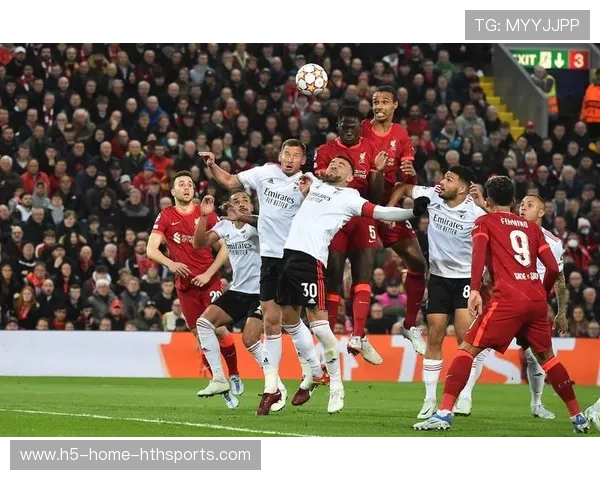 利物浦外围推进极具穿透性与节奏感