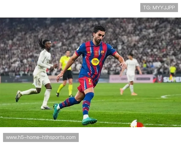 费兰托雷斯精准推射洞穿缝隙,巴萨攻势越打越顺 费兰托雷斯精准推射洞穿缝隙,巴萨攻势越打越顺